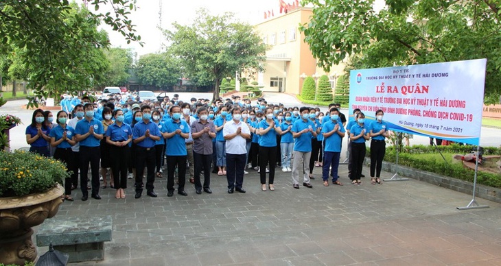 Sinh viên chống dịch 2